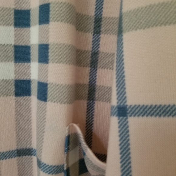 Sweater/Jacket - Picture 2 of 4